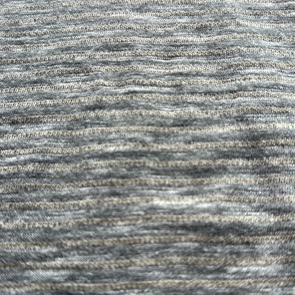 Goodfellow & co men’s gray/cream stripped tshirt - Picture 3 of 3